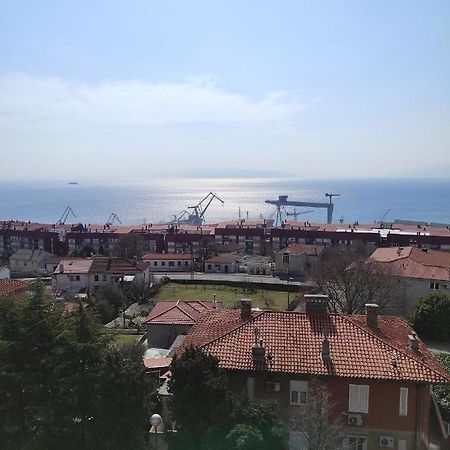 Sunny Apartment In Rijeka Luaran gambar