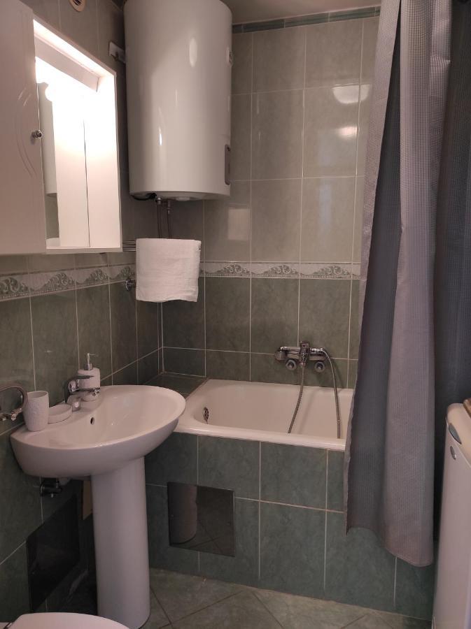 Sunny Apartment In Rijeka Luaran gambar